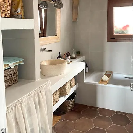 Praga 2 - Encantadora Casa Con Piscina Y Vistas Al Bosque!