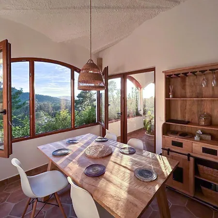 Holiday home Praga 2 - Encantadora Casa Con Piscina Y Vistas Al Bosque!