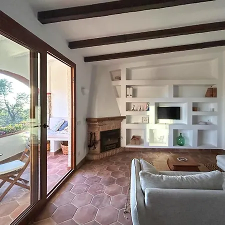 Praga 2 - Encantadora Casa Con Piscina Y Vistas Al Bosque! Holiday home