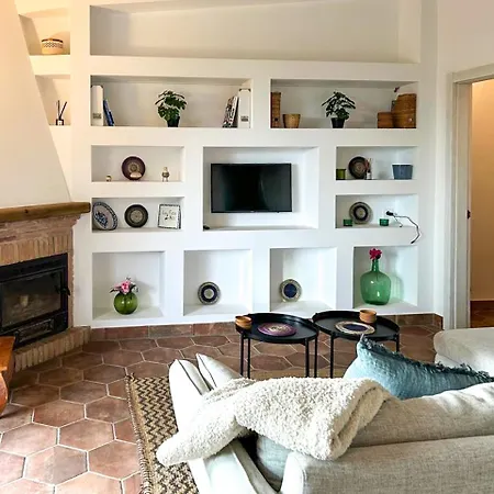 Holiday home Praga 2 - Encantadora Casa Con Piscina Y Vistas Al Bosque!