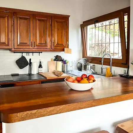 Praga 2 - Encantadora Casa Con Piscina Y Vistas Al Bosque! Holiday home Pals