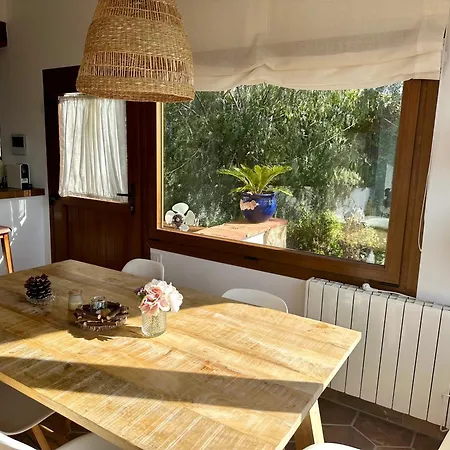 Praga 2 - Encantadora Casa Con Piscina Y Vistas Al Bosque! Holiday home *