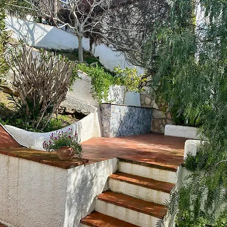 Praga 2 - Encantadora Casa Con Piscina Y Vistas Al Bosque! * Pals