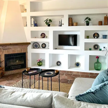 Praga 2 - Encantadora Casa Con Piscina Y Vistas Al Bosque! Holiday home Pals