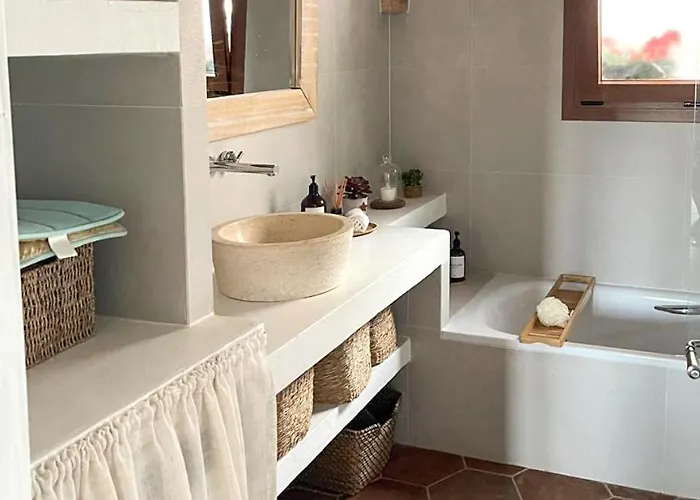 Praga 2 - Encantadora Casa Con Piscina Y Vistas Al Bosque!